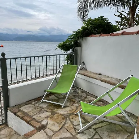 Sea Front House On The Beach, Peloponnese Holiday home Kato Rodini
