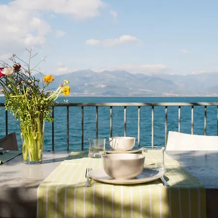 Сasa de vacaciones Sea Front House On The Beach, Peloponnese *